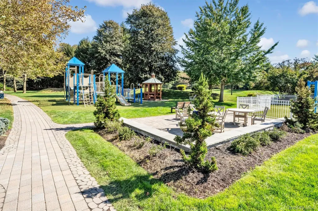 60 Herrels Circle Melville NY 11747