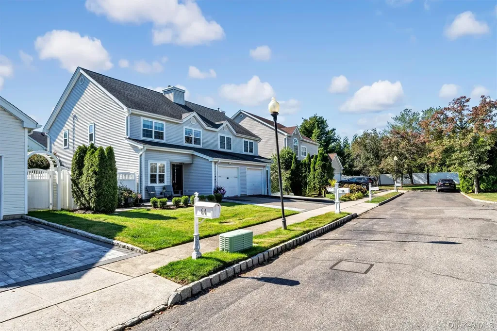 60 Herrels Circle Melville NY 11747