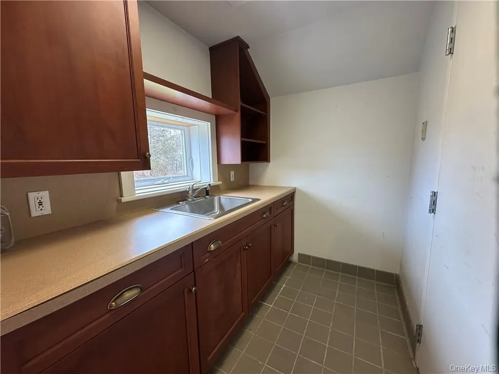 23 White Oak Drive Chester NY 10918