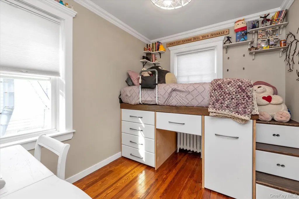 17 Everett Street Lynbrook NY 11563