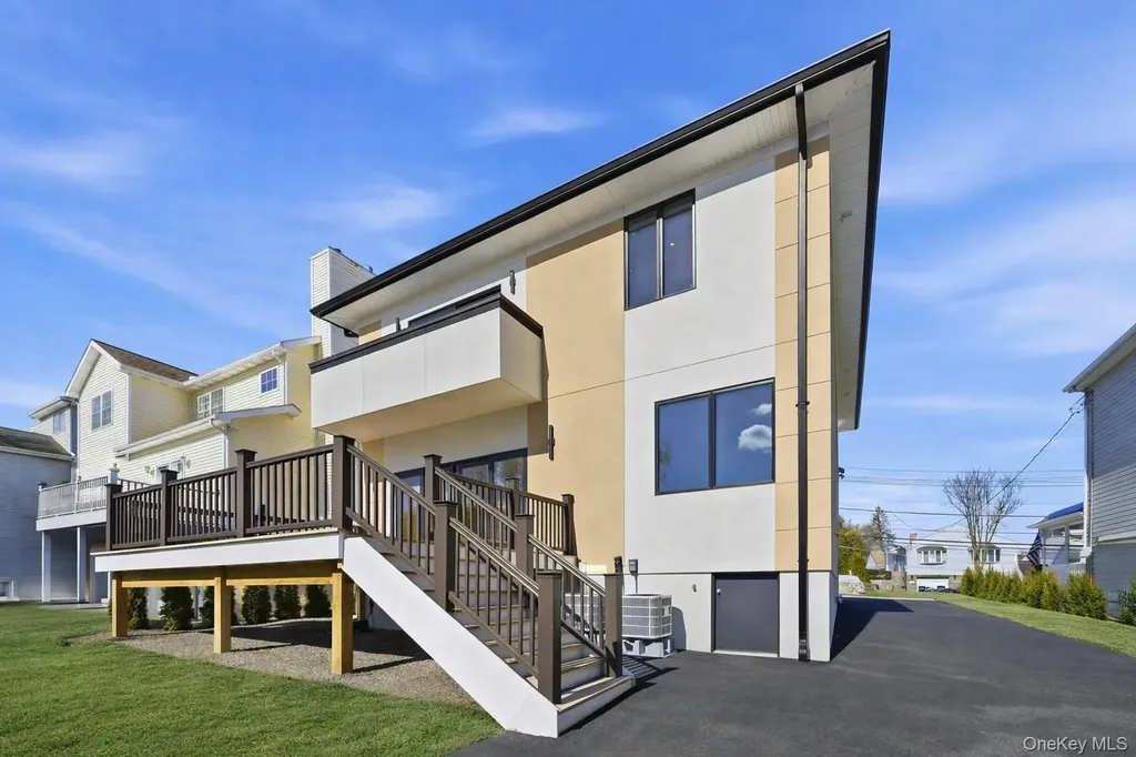31 Gedney Way White Plains NY 10605
