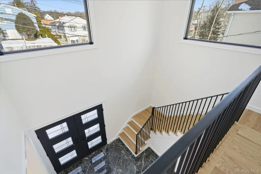 31 Gedney Way White Plains NY 10605