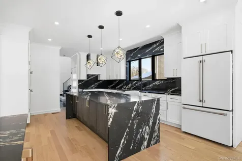 31 Gedney Way White Plains NY 10605