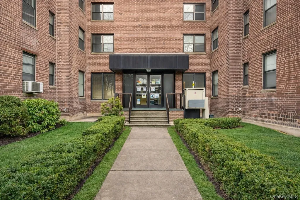 2211 Bragg Street Brooklyn NY 11229