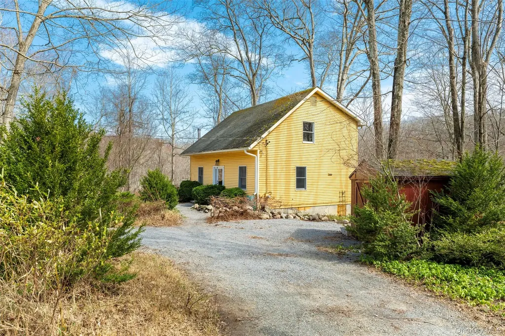 41 Chapman Road Garrison NY 10524