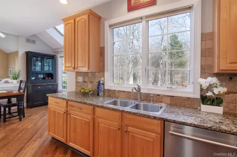 77 Dimond Avenue Cortlandt Manor NY 10567