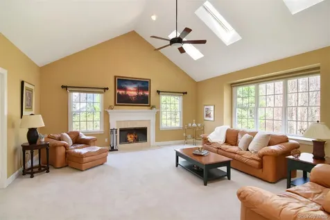 77 Dimond Avenue Cortlandt Manor NY 10567