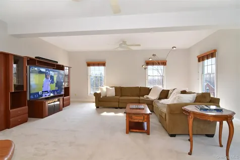 77 Dimond Avenue Cortlandt Manor NY 10567