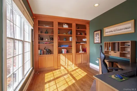 77 Dimond Avenue Cortlandt Manor NY 10567