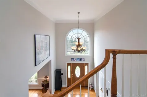 77 Dimond Avenue Cortlandt Manor NY 10567