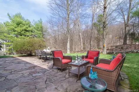 77 Dimond Avenue Cortlandt Manor NY 10567