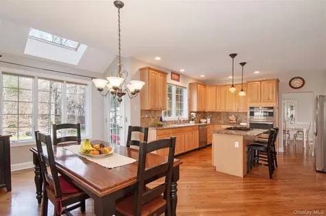 77 Dimond Avenue Cortlandt Manor NY 10567
