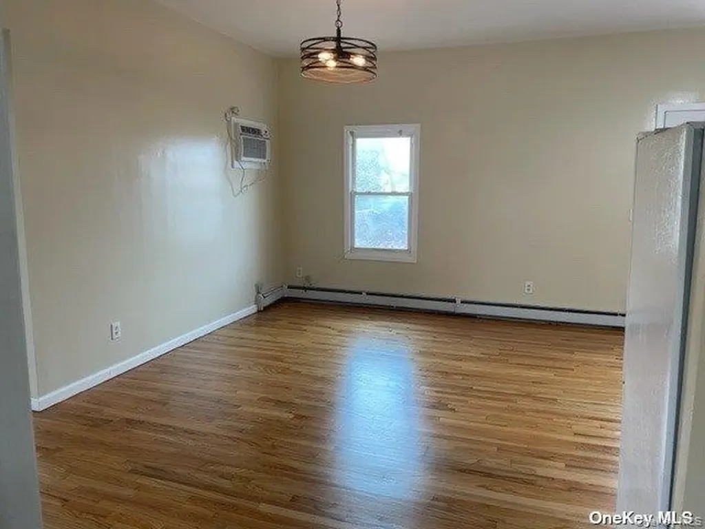 66 E Walnut Street Long Beach NY 11561