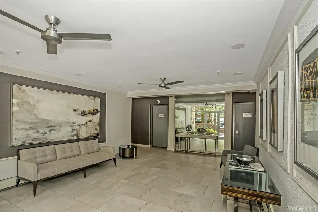15 Hill Park Avenue Great Neck NY 11021
