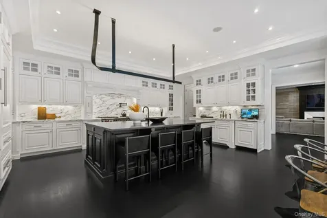 12 Gifford Lake Drive Armonk NY 10504
