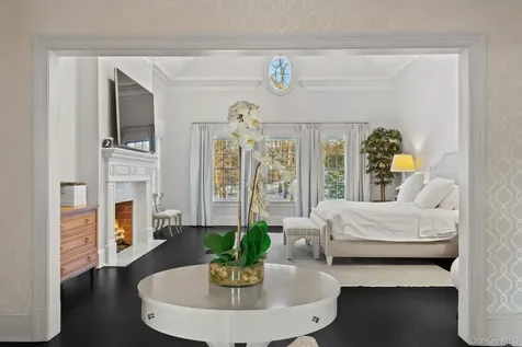 12 Gifford Lake Drive Armonk NY 10504
