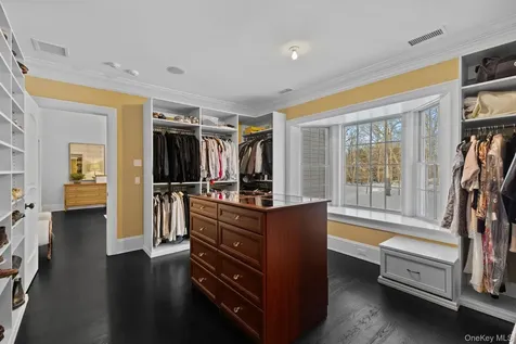 12 Gifford Lake Drive Armonk NY 10504