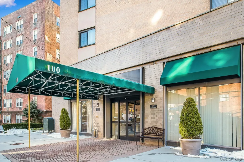 100 E Hartsdale Avenue Hartsdale NY 10530