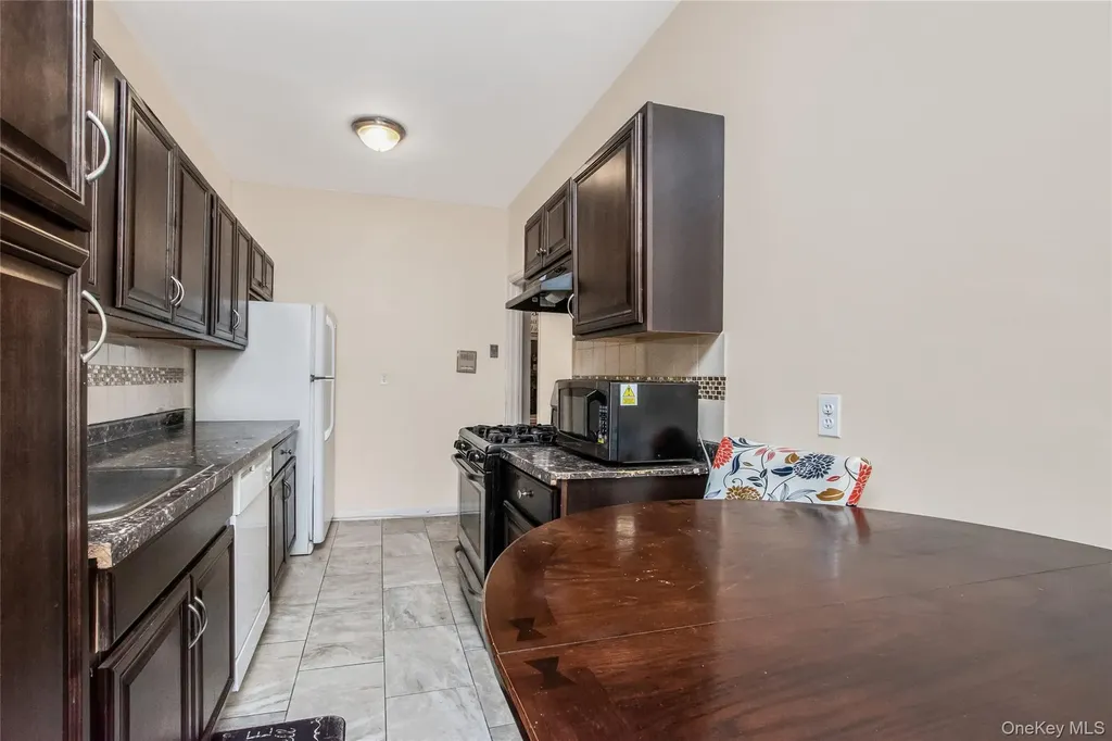 590 E Third Street Mount Vernon NY 10553