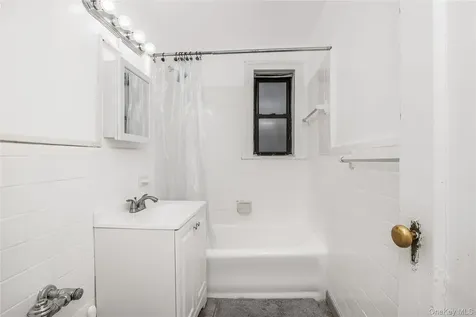 590 E Third Street Mount Vernon NY 10553