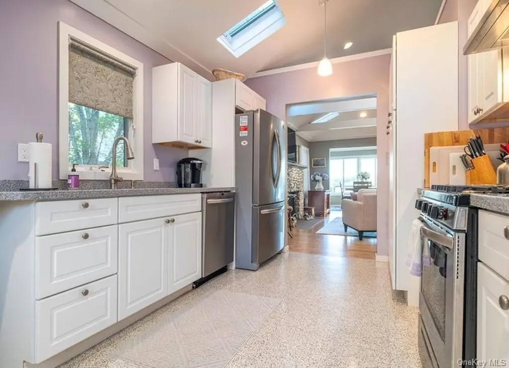 1020 Ruch Lane Southold NY 11971