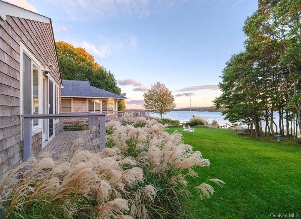 1020 Ruch Lane Southold NY 11971