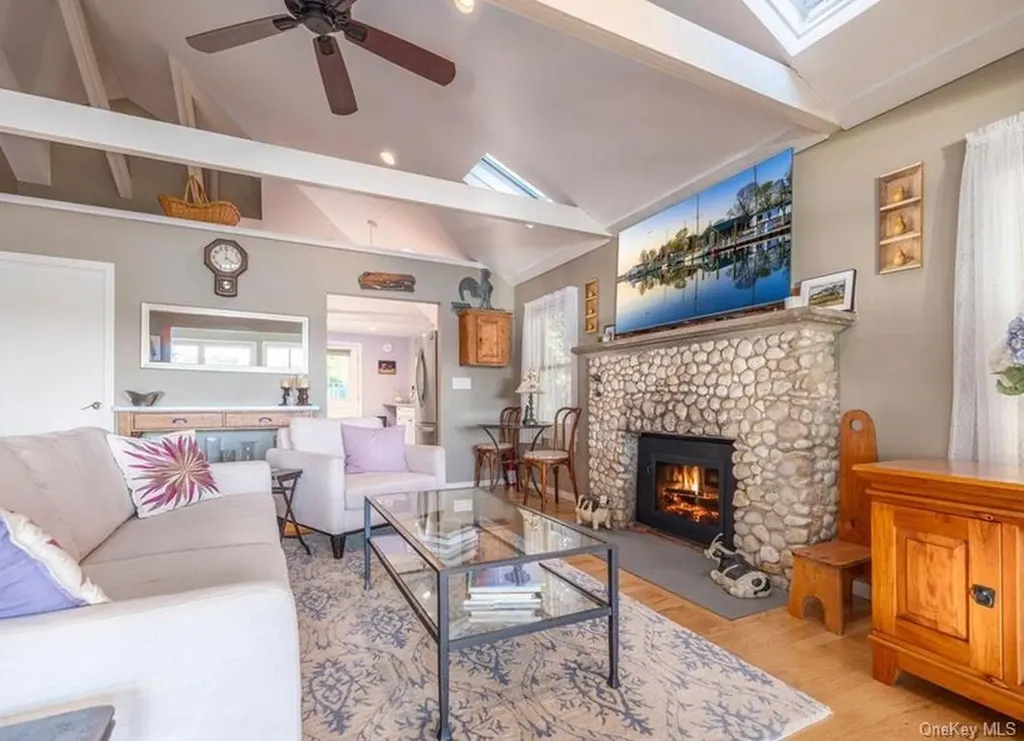1020 Ruch Lane Southold NY 11971