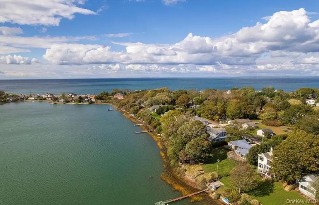 1020 Ruch Lane Southold NY 11971