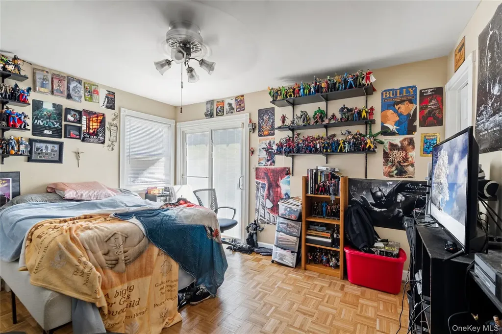 1093 Oakneck Road Bay Shore NY 11706