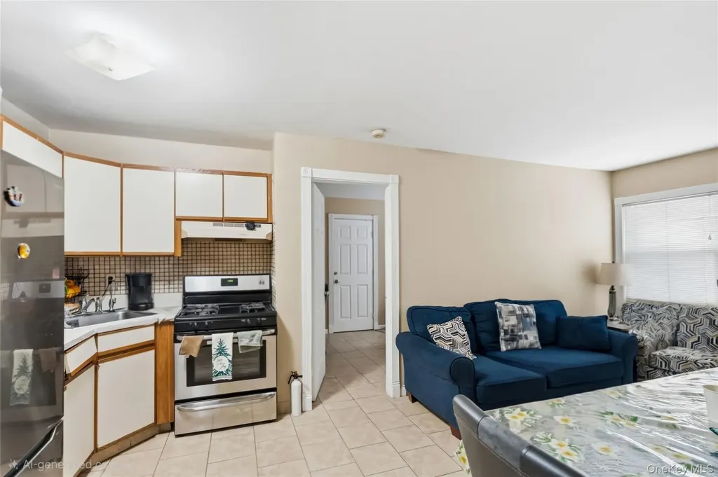 1093 Oakneck Road Bay Shore NY 11706