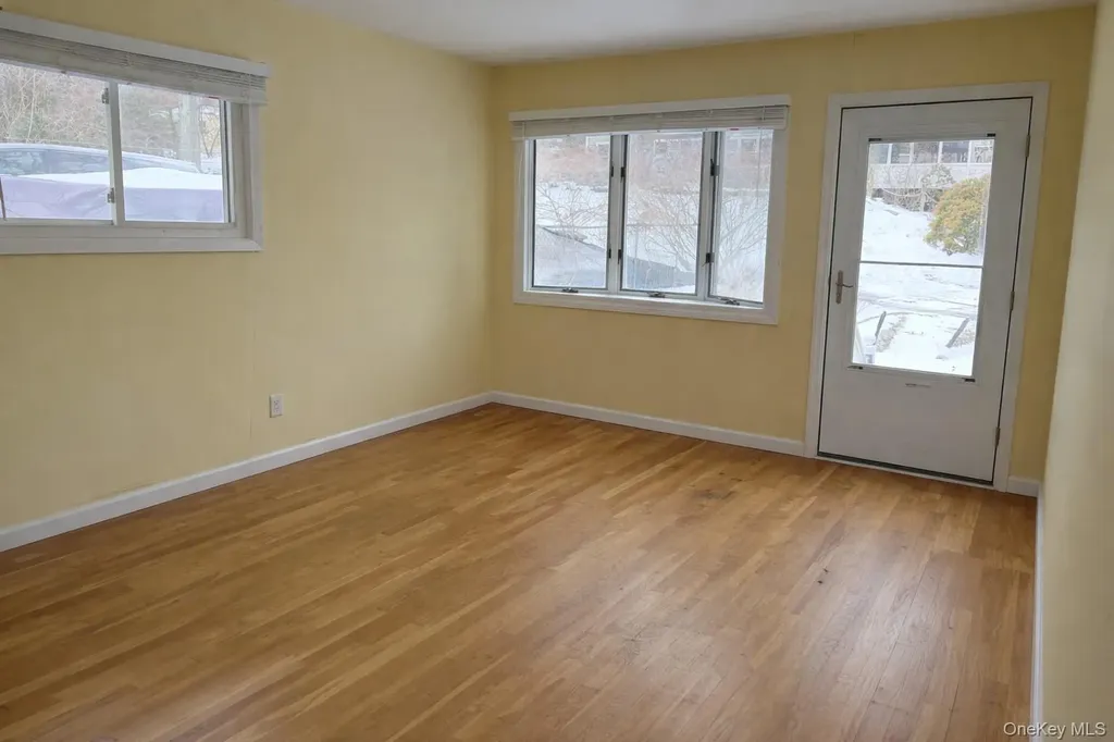 41 Robin Road Rocky Point NY 11778