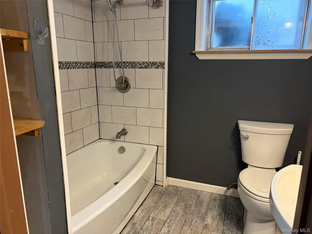 41 Robin Road Rocky Point NY 11778