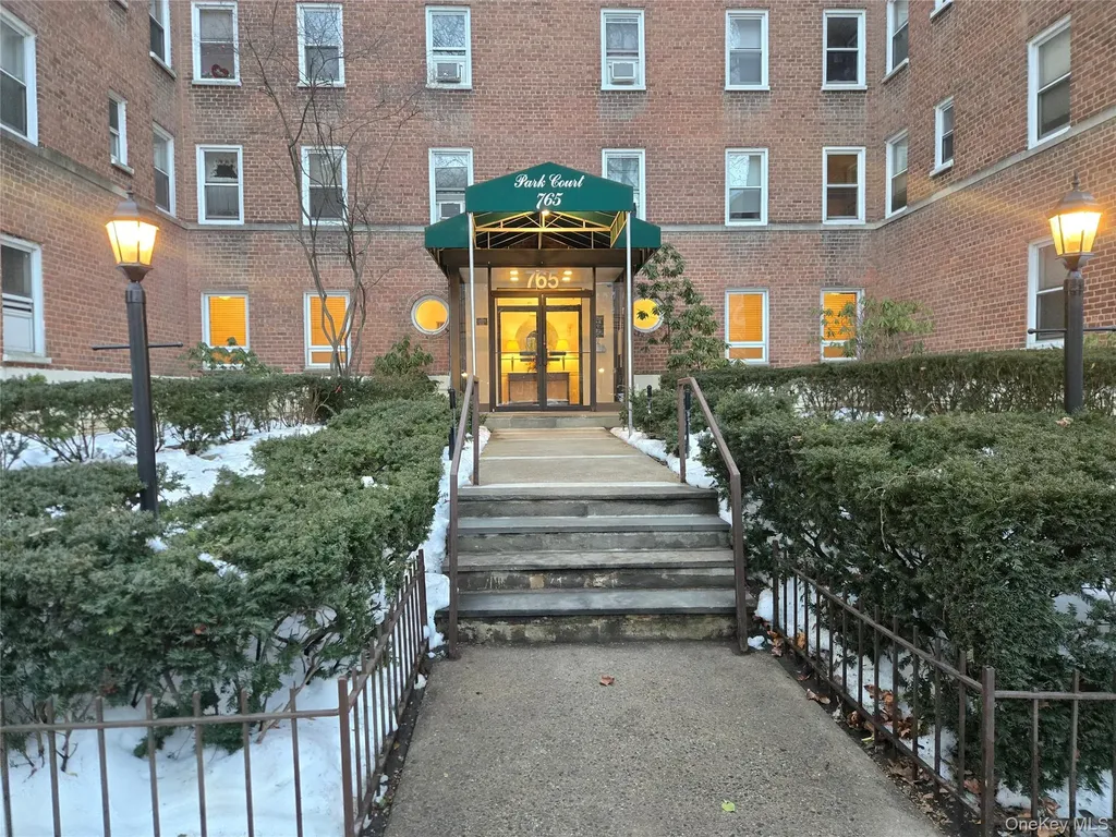 765 Bronx River Bronxville NY 10708