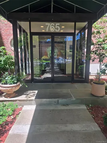 765 Bronx River Bronxville NY 10708