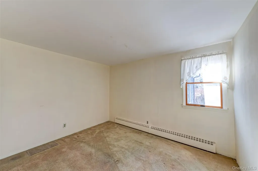 18 Annetta Avenue Smithtown NY 11787