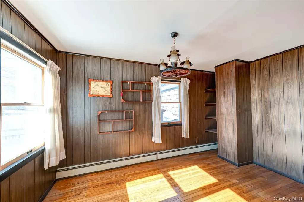18 Annetta Avenue Smithtown NY 11787