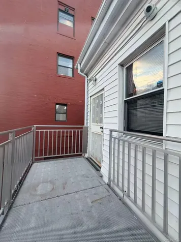 116-14 Myrtle Avenue Richmond Hill NY 11418