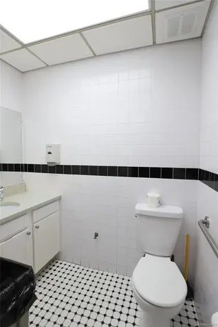 116-14 Myrtle Avenue Richmond Hill NY 11418