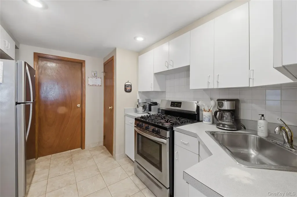 2429 Young Avenue Bronx NY 10469