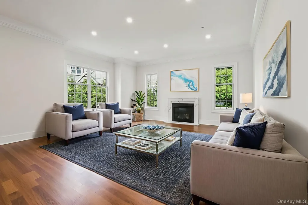 15 High Point Terrace Scarsdale NY 10583
