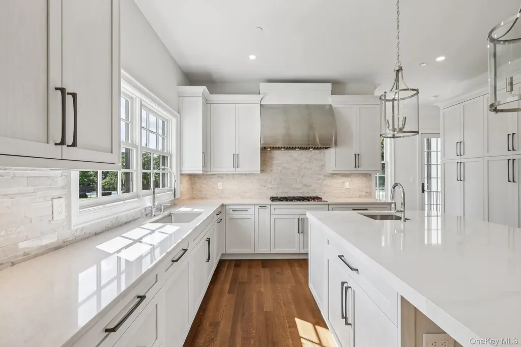 15 High Point Terrace Scarsdale NY 10583