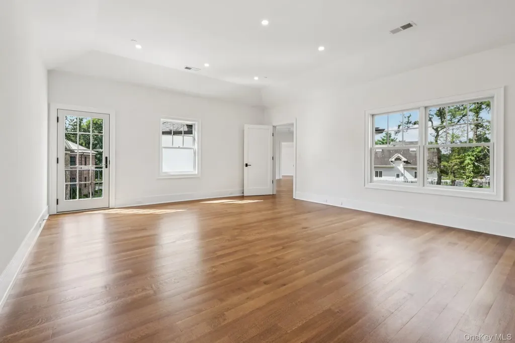 15 High Point Terrace Scarsdale NY 10583
