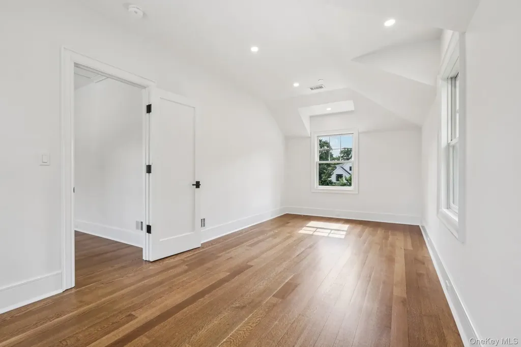 15 High Point Terrace Scarsdale NY 10583