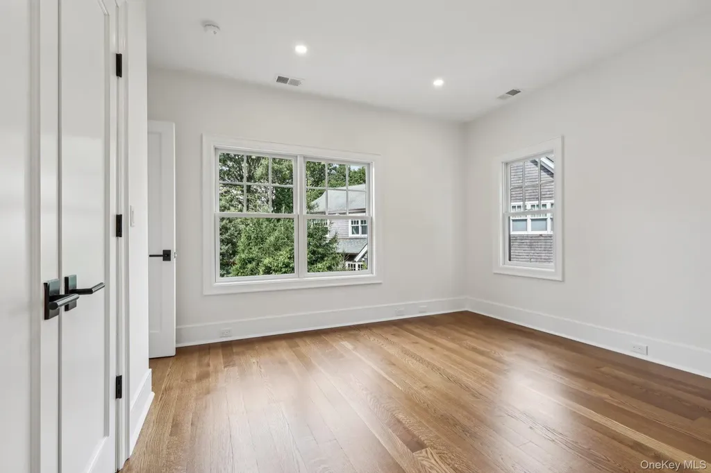 15 High Point Terrace Scarsdale NY 10583