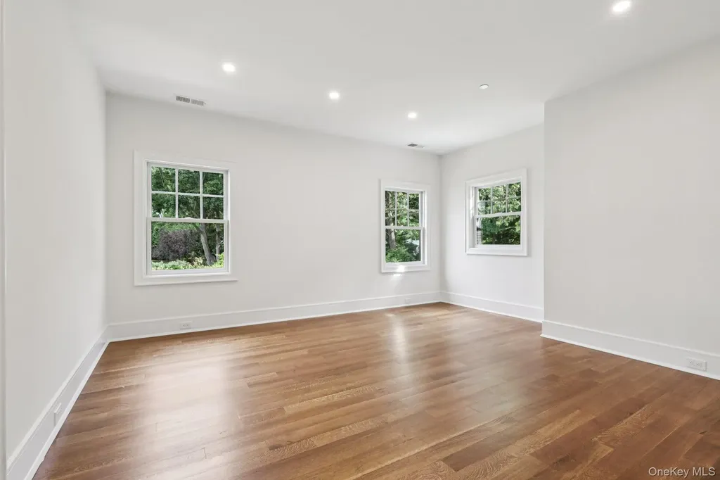 15 High Point Terrace Scarsdale NY 10583