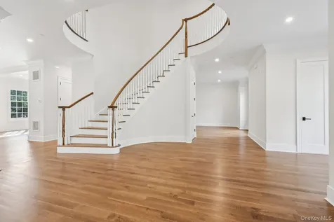 15 High Point Terrace Scarsdale NY 10583