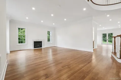 15 High Point Terrace Scarsdale NY 10583