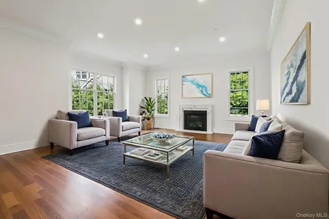 15 High Point Terrace Scarsdale NY 10583