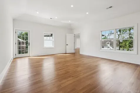 15 High Point Terrace Scarsdale NY 10583