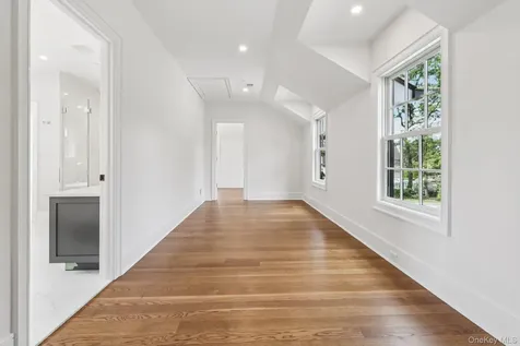 15 High Point Terrace Scarsdale NY 10583
